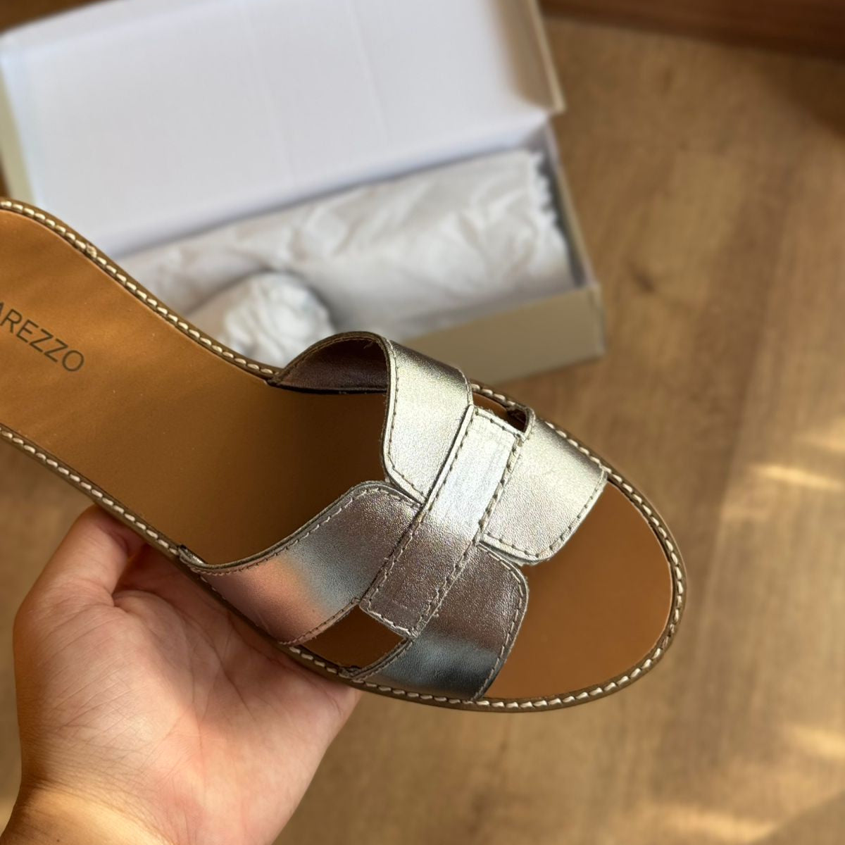 Chinelo Couro Arezzo Essenciais A110570001