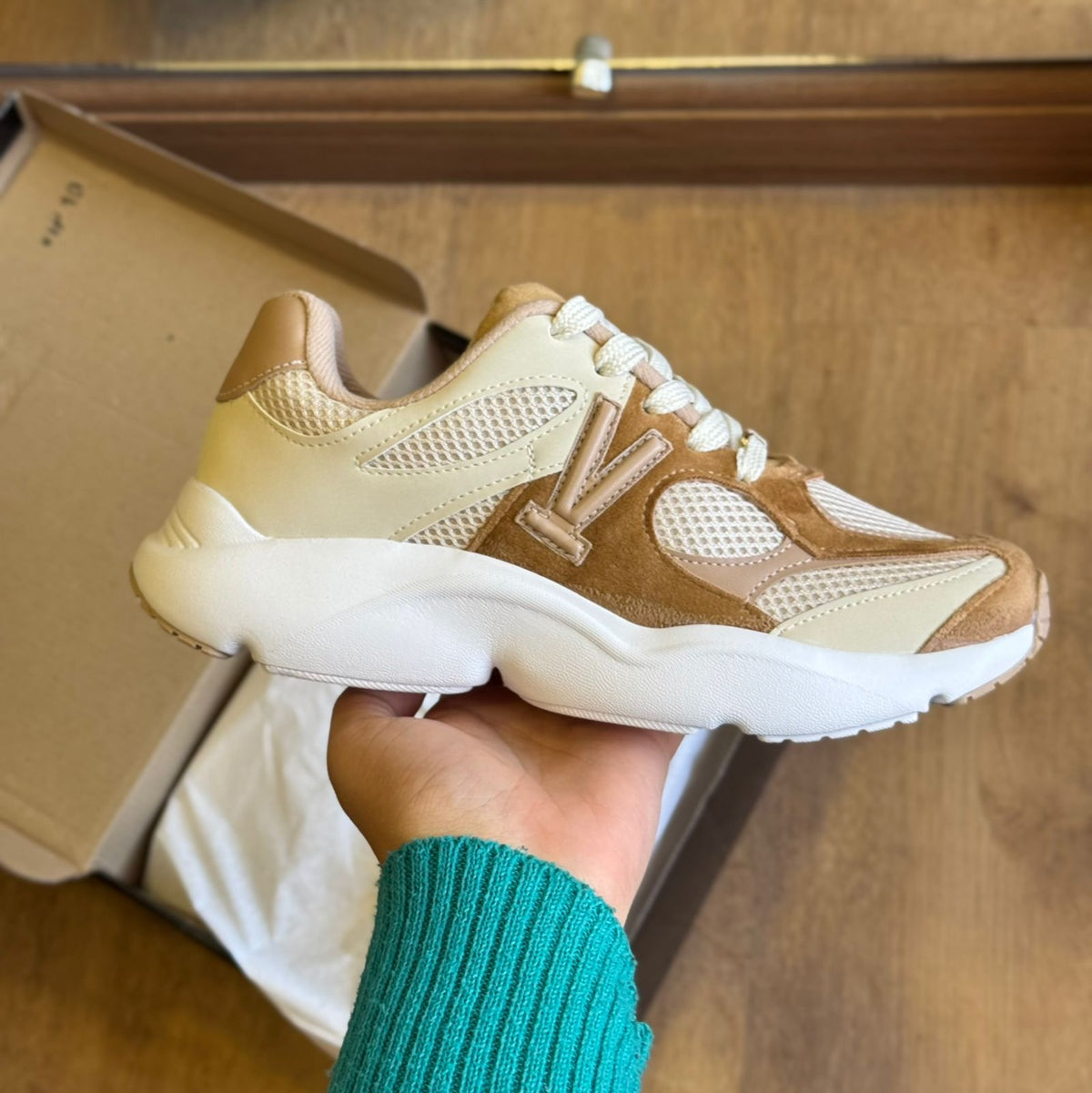 Tênis Vizzano Suede Detalhe Marca 1440.110