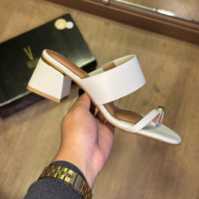 Sandália Vizzano Salto Bloco Hálux Dourado 6428.148