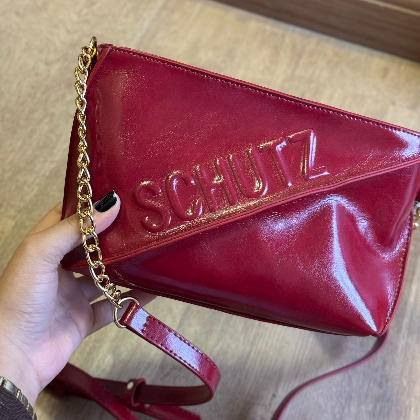 Bolsa Schutz Tiracolo Alycia Verniz S50015083