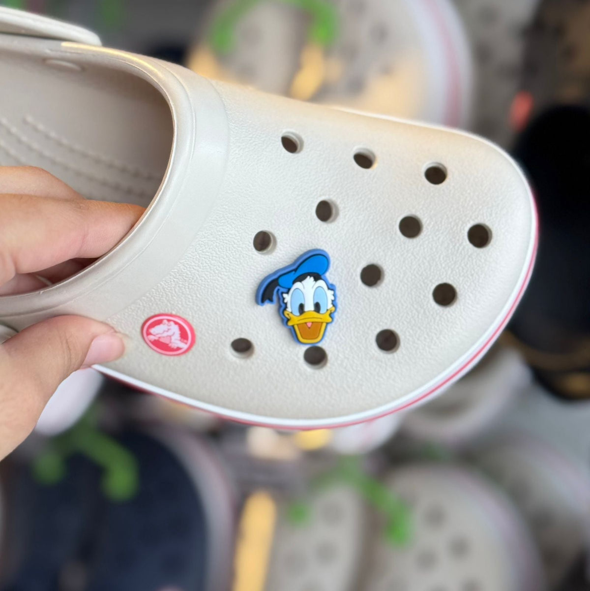 Jibbitz Pato Donald Solo Friends