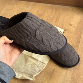 Pantufa Rubra Tecido