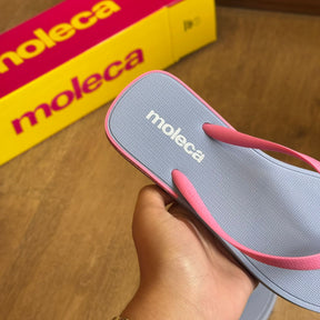 Chinelo de Dedo Moleca Detalhes da Marca 5552.200
