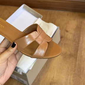 Tamanco Arezzo Couro Salto Bloco Tira Vazada A031990246