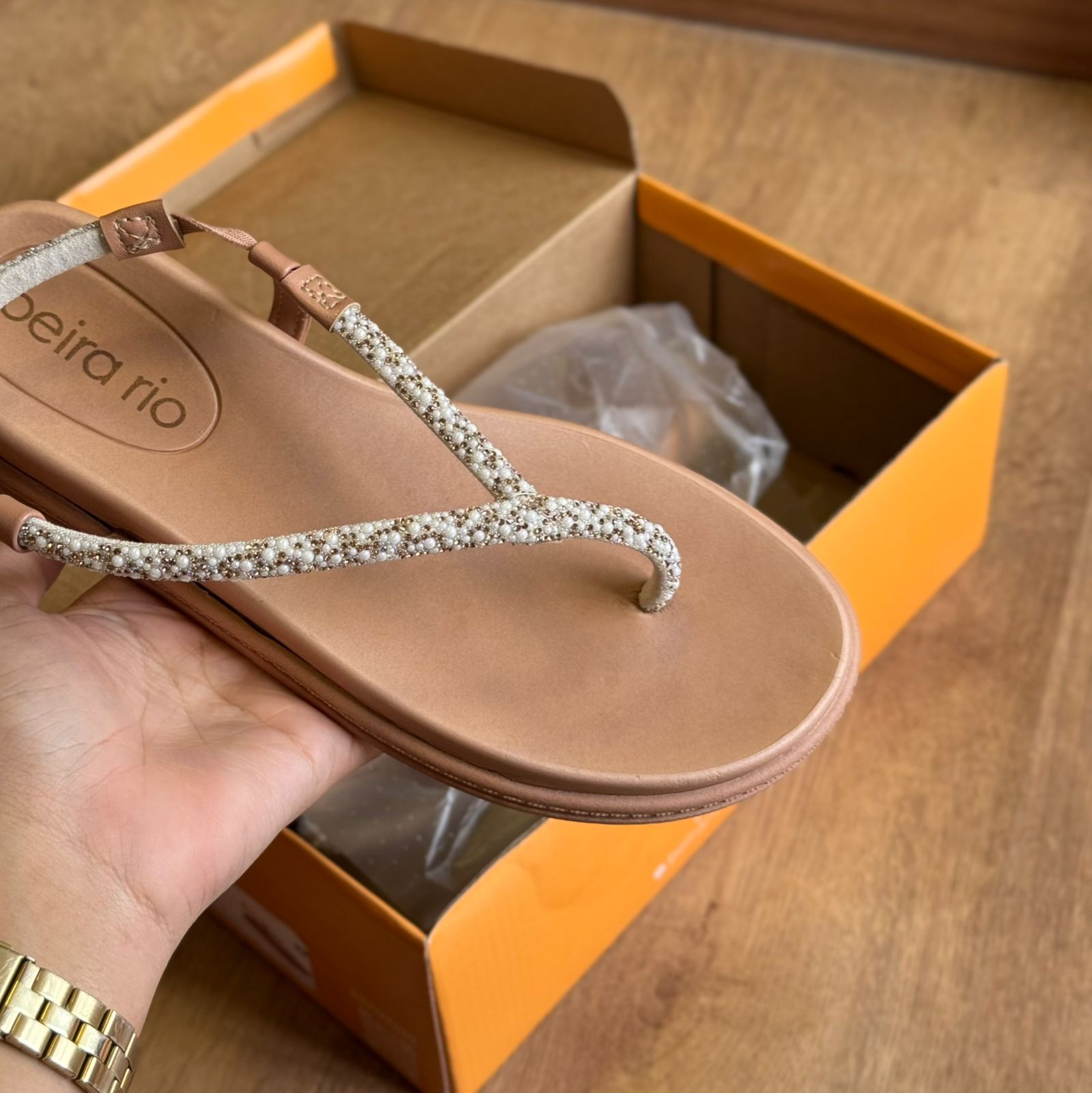 Sandália Beira Rio Tiras Finas Brilhosas 8513.114