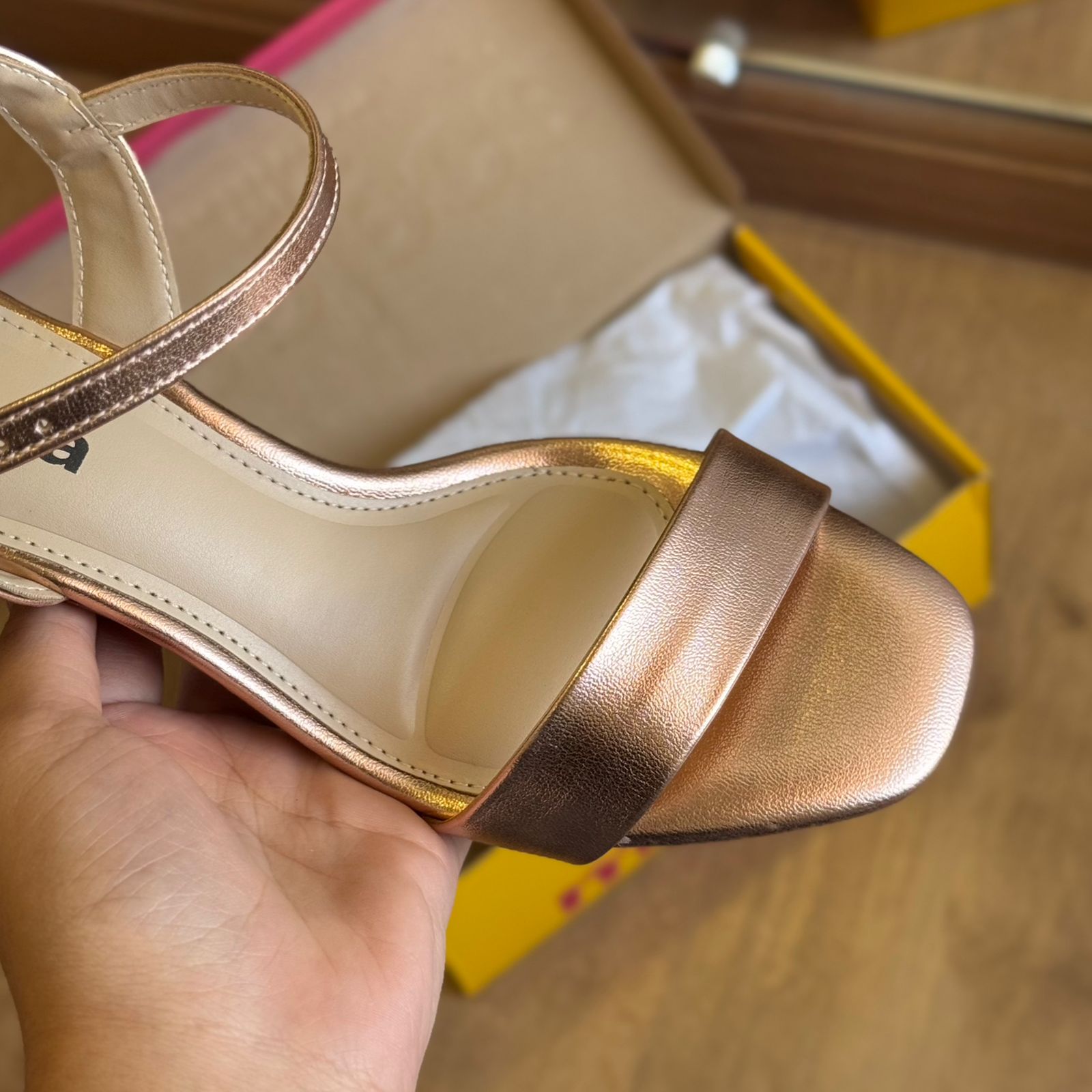 Sandália Moleca Salto Bloco Ajuste Prático 5496.101