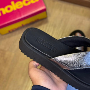 Chinelo de Dedo Moleca FlatForm 5489.100