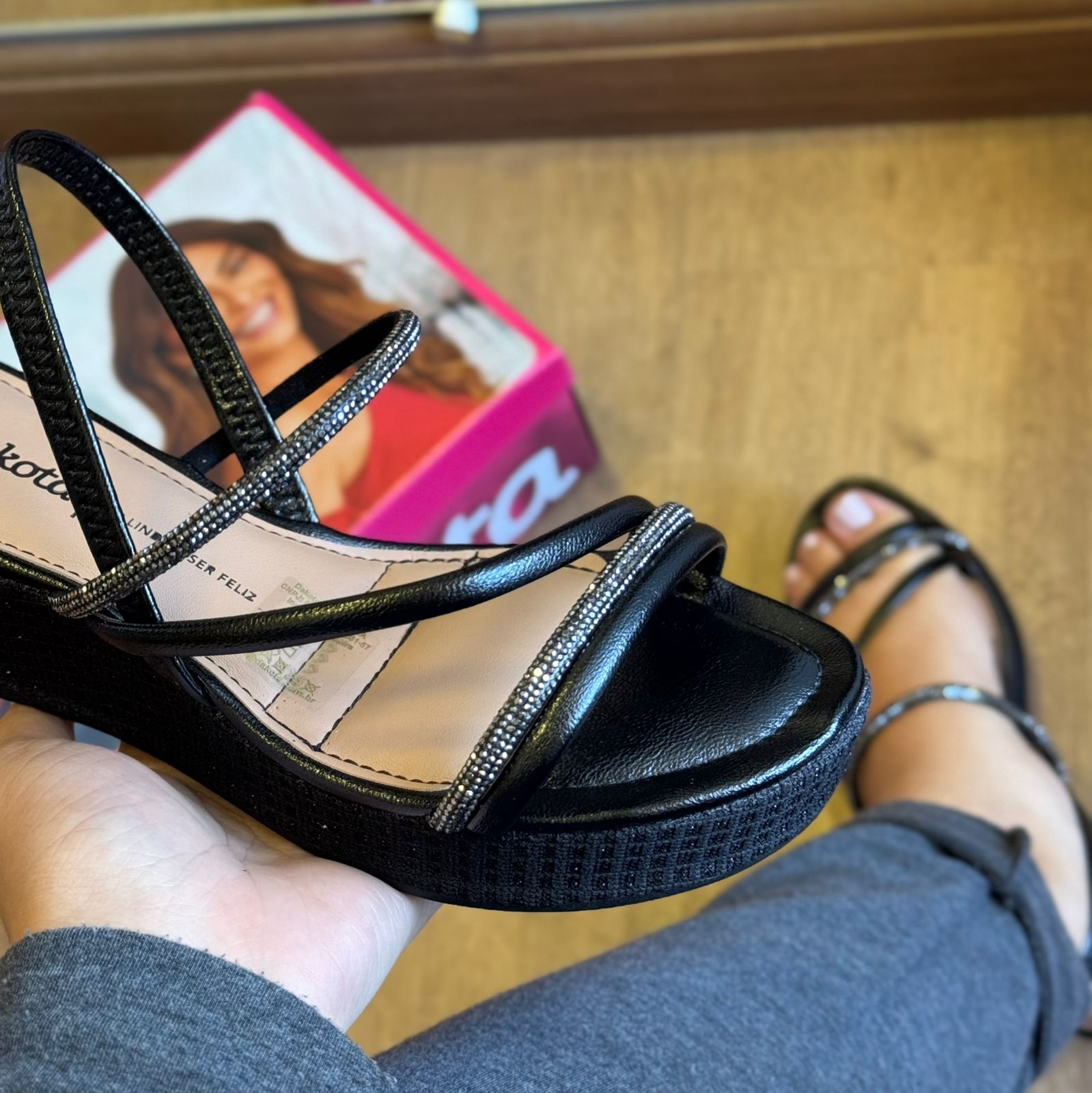 Sandália Dakota Anabela Y8321