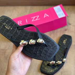 Chinelo de Dedo Arezzo com Detalhes Brilhosos Z190270254