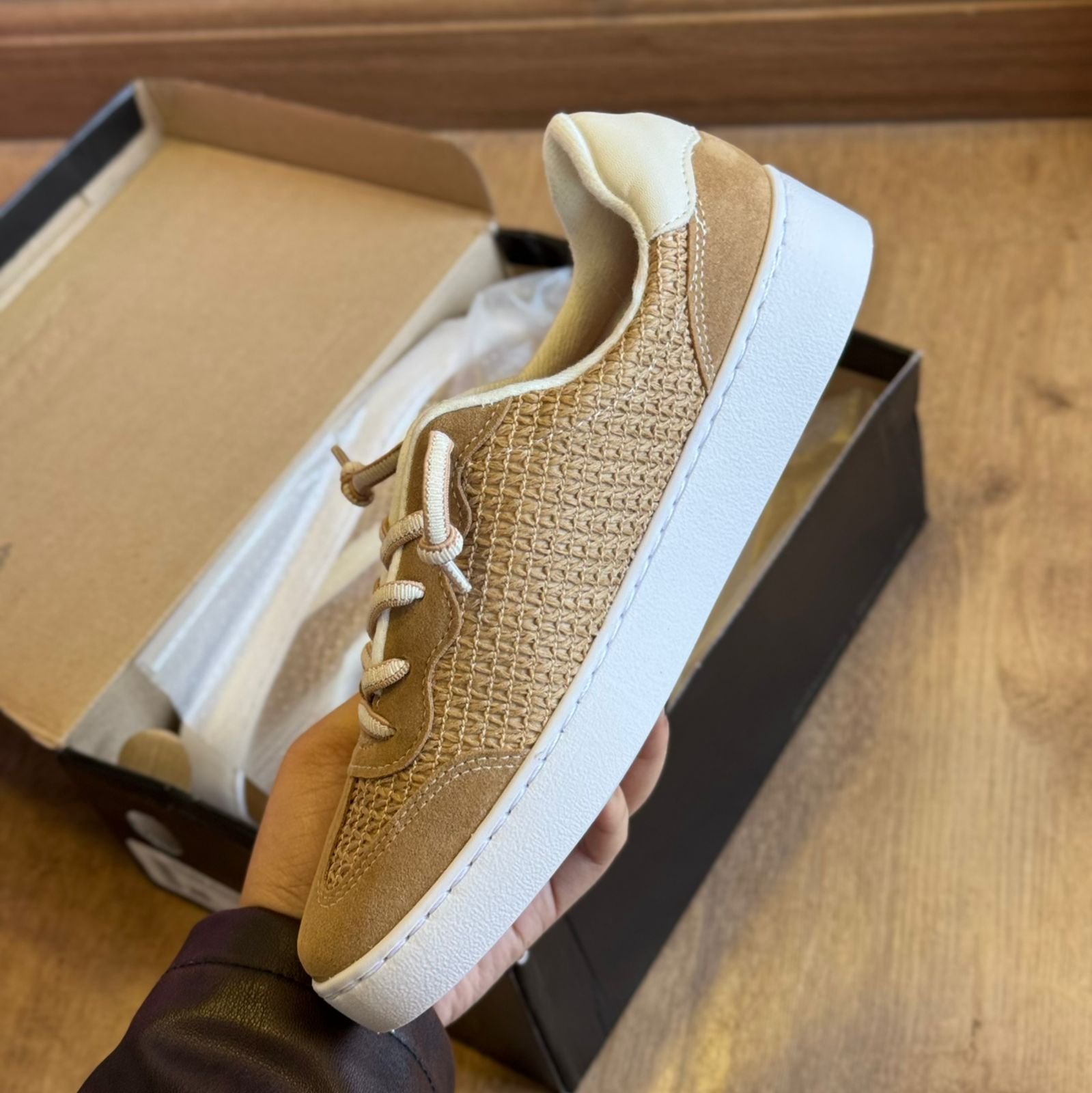 Tênis Vizzano Tramado e Pelica 1214.1070