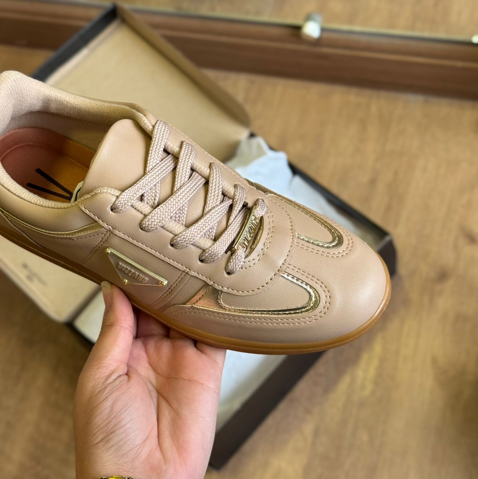 Tênis Vizzano Detalhe da Marca 1430.113