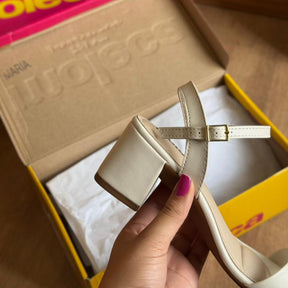 Sandália Moleca Salto Bloco Ajuste Prático 5496.101