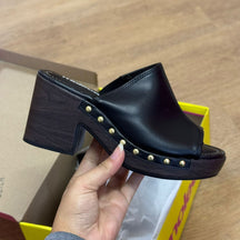 Salto Moleca Grampo Dourado 5549.107