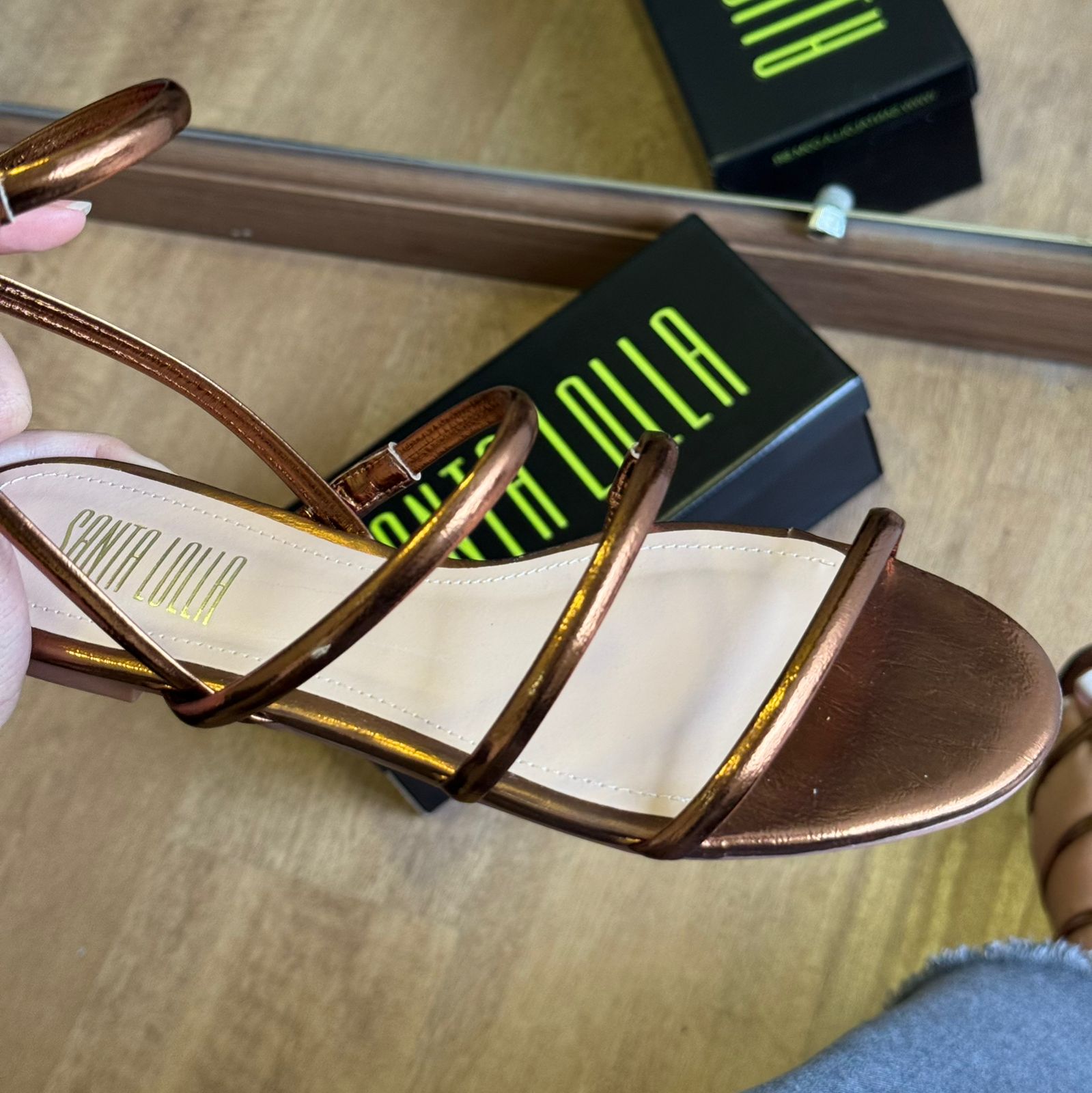 Sandália Santa Lolla Rasteira Tiras Finas 086C.4C78.0A14