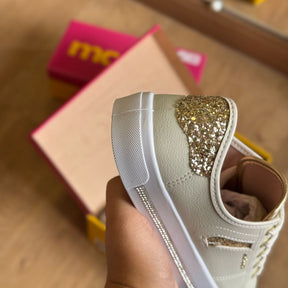 Tênis Moleca Detalhes Dourados 5667.646