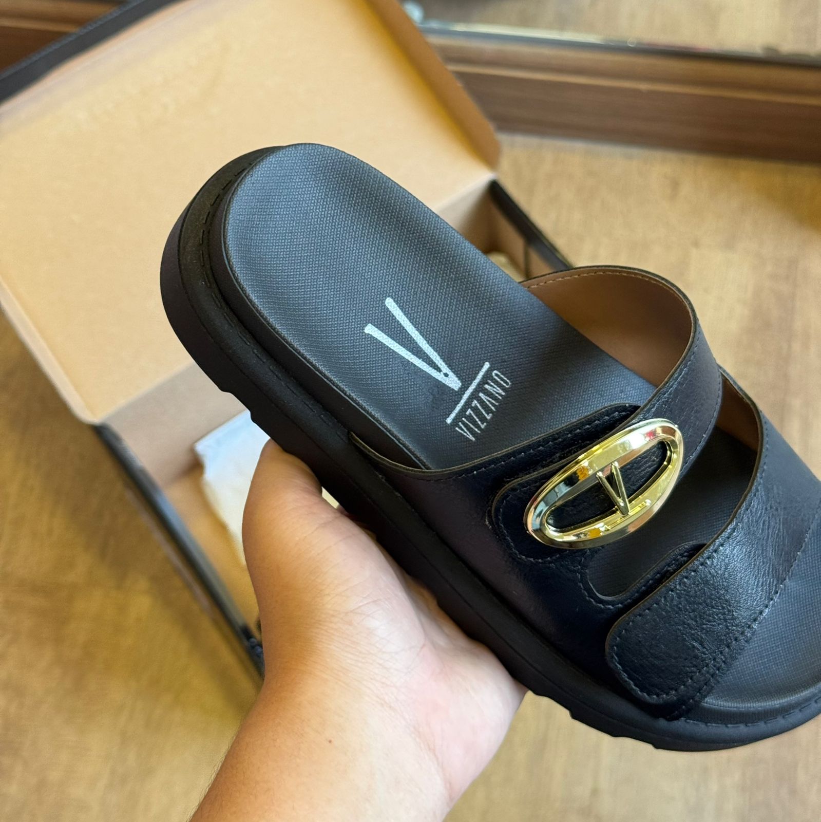 Sandália Vizzano Olhos de Ouro 6510.115