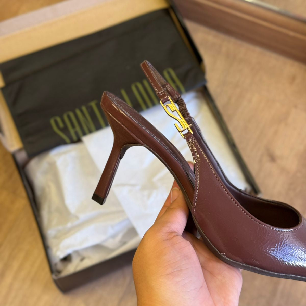 Scarpin Slingback Santa Lolla Verniz Salto Fino Médio 06D1.49EB.0202