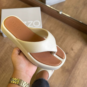 Sandália Arezzo Flatform Bicolor Tira Z191690001