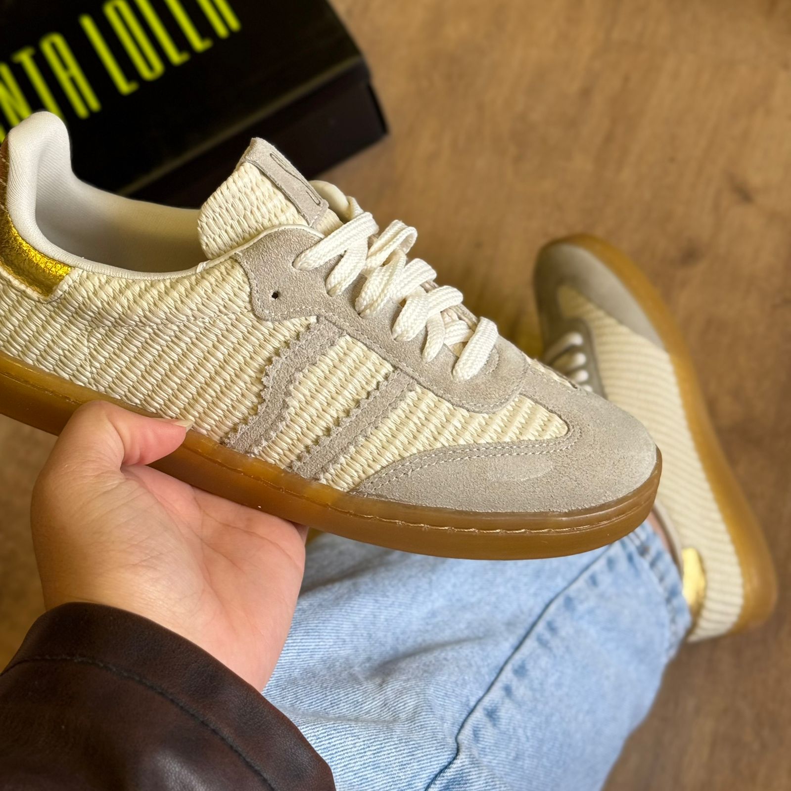 Tênis Santa Lolla Camurça Recortes 056D.4C9C.035A