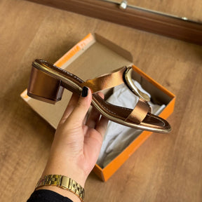 Sandália Beira Rio Salto Bloco Detalhe Circular Dourado 8379.257