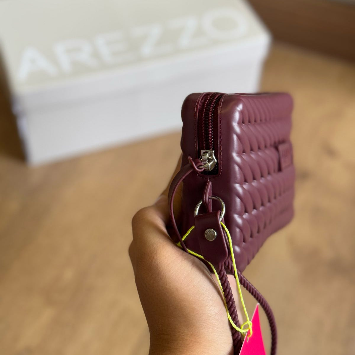 Bolsa Arezzo Pequena Metalizada Alça Marrocos Z195070007