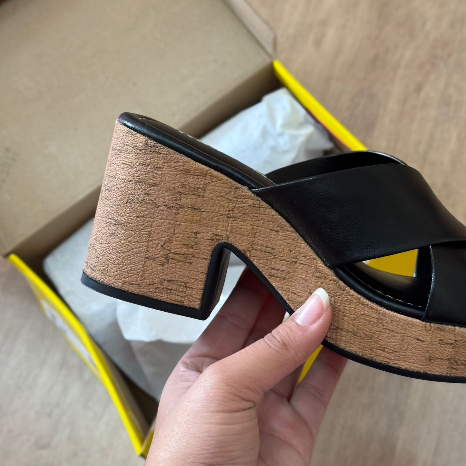 Tamanco Moleca Tiras Cruzadas Natural 5549.100