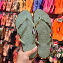 Havaianas Slim Point + Pin Tucano e Coqueiro