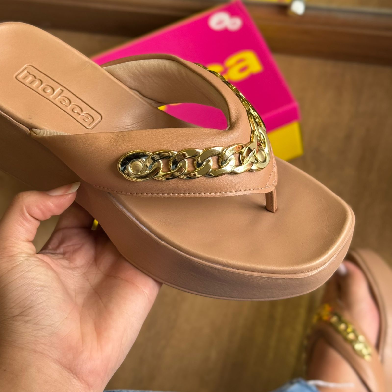 Tamanco Moleca Pedrarias Douradas 5503.117