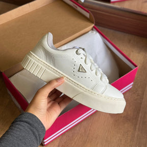 Tênis Skynner Solado Alto Couro Sintético 25-1910