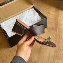 Sandália Vizzano Salto Bloco Hálux Dourado 6428.148