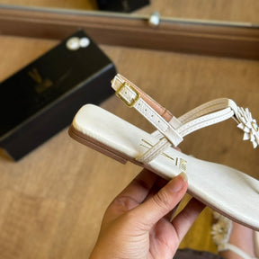 Sandália Vizzano Rasteira Detalhe de Flror 6553.205