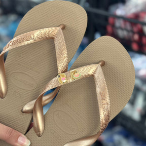 Havaianas Top + Pins Capivara