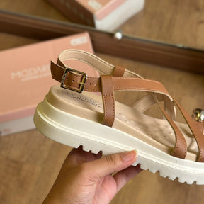 Sandália Modare Detalhe Dourado no Dedo 7200.107