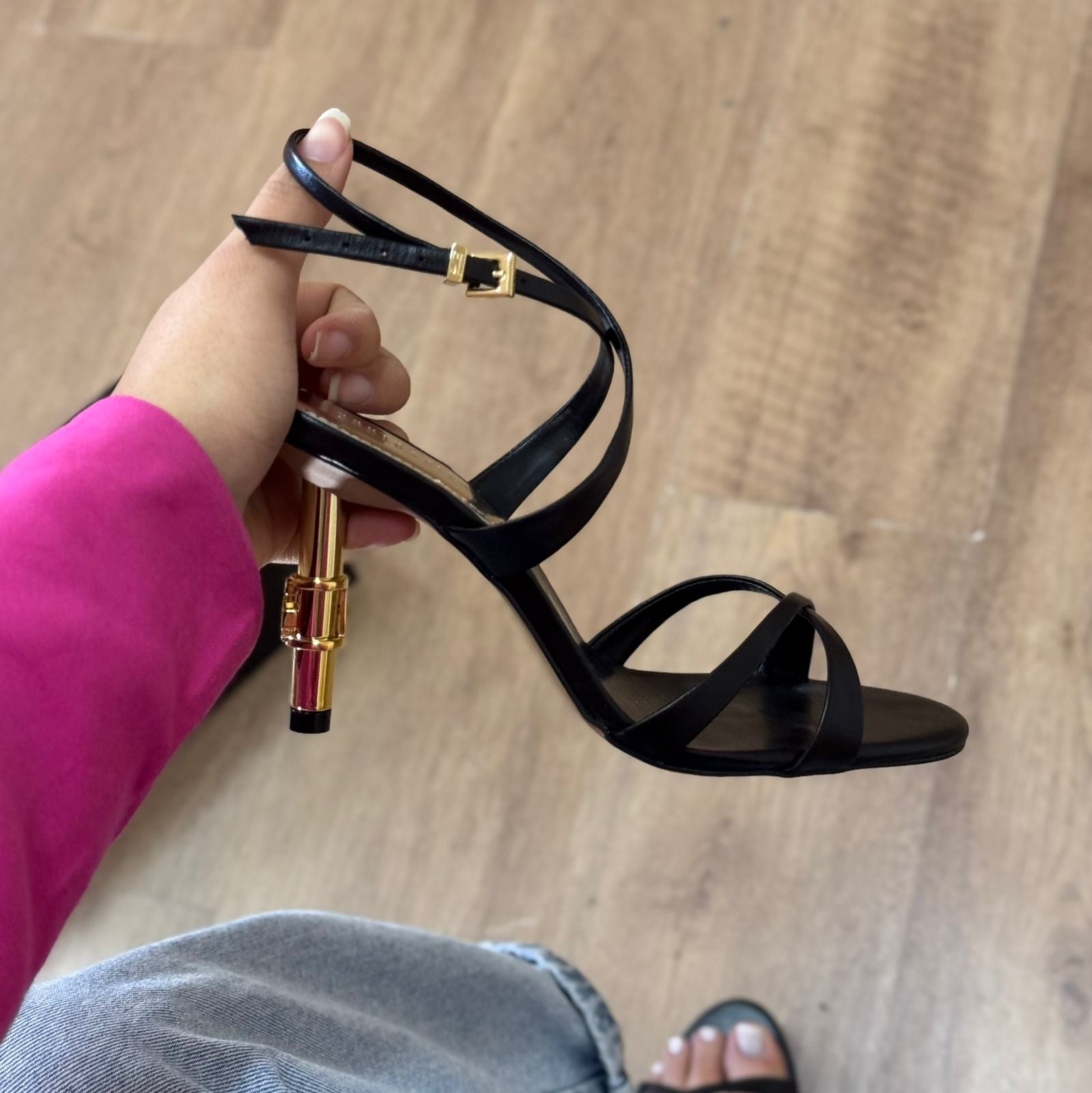 Salto Santa Lolla Fino Dourado 0936.547D.033B