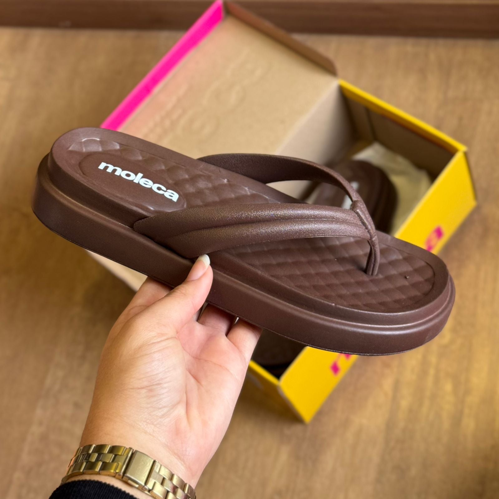 Chinelo de Dedo Moleca 5554.100