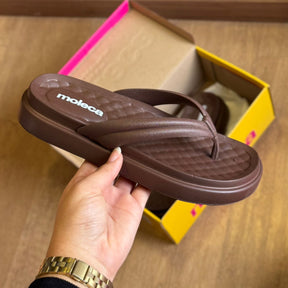 Chinelo de Dedo Moleca 5554.100