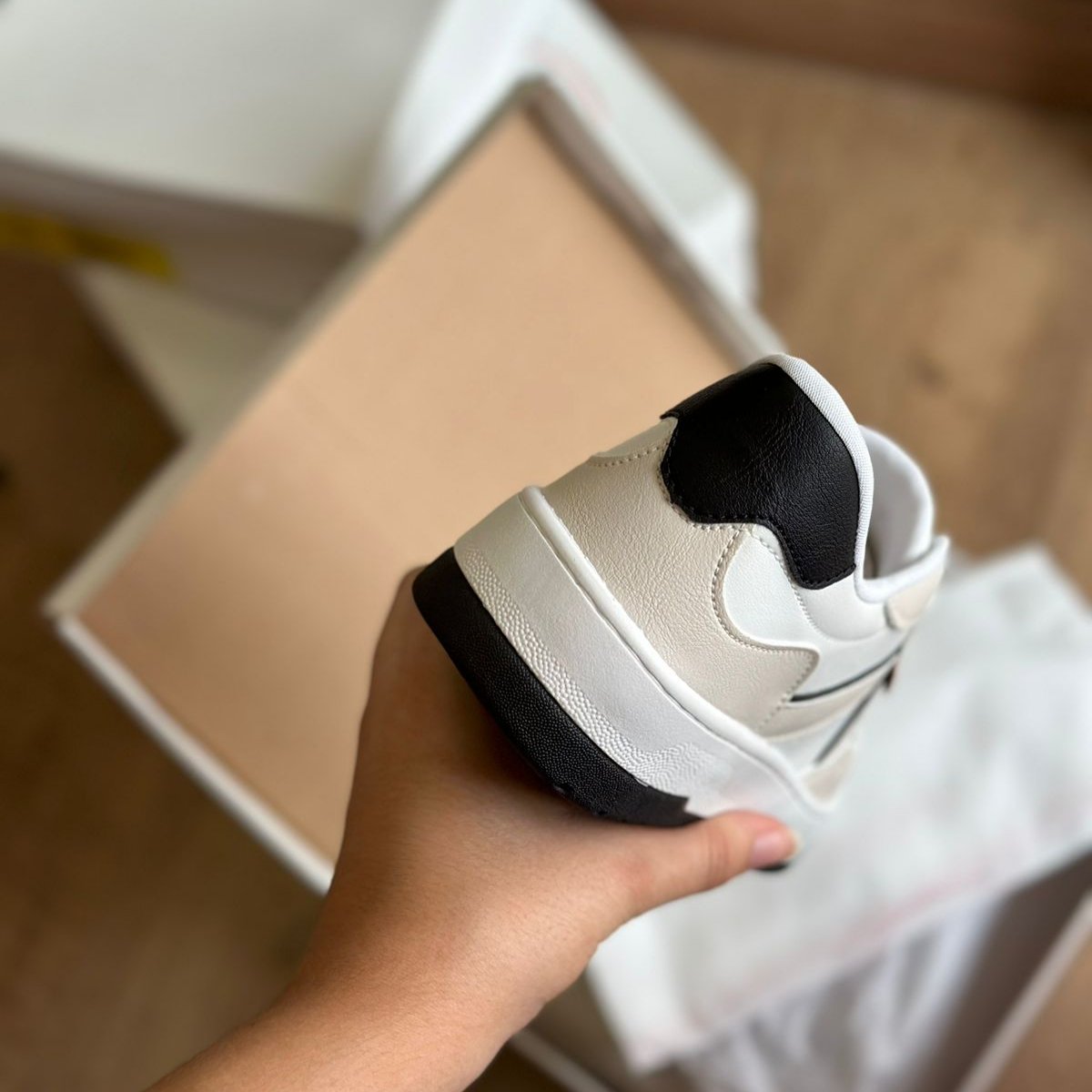 Tênis Ana Capri Recortes Kei C306030002