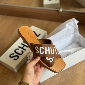 Sandália Schutz  Rasteira de X  Logo S208890004