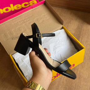 Sandália Moleca Salto Bloco Ajuste Prático 5496.101