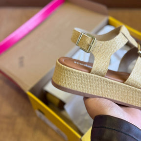 Sandália Moleca Napa Tresse Detalhe Dourado 5553.103