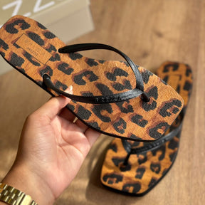 Chinelo de Dedo Arezzo Animal Print Square Z190270243