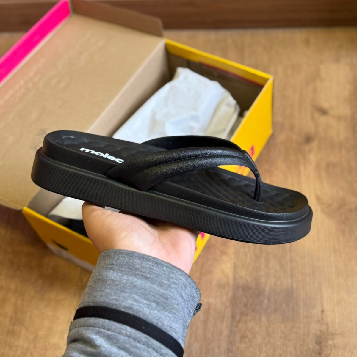 Chinelo de Dedo Moleca 5554.100