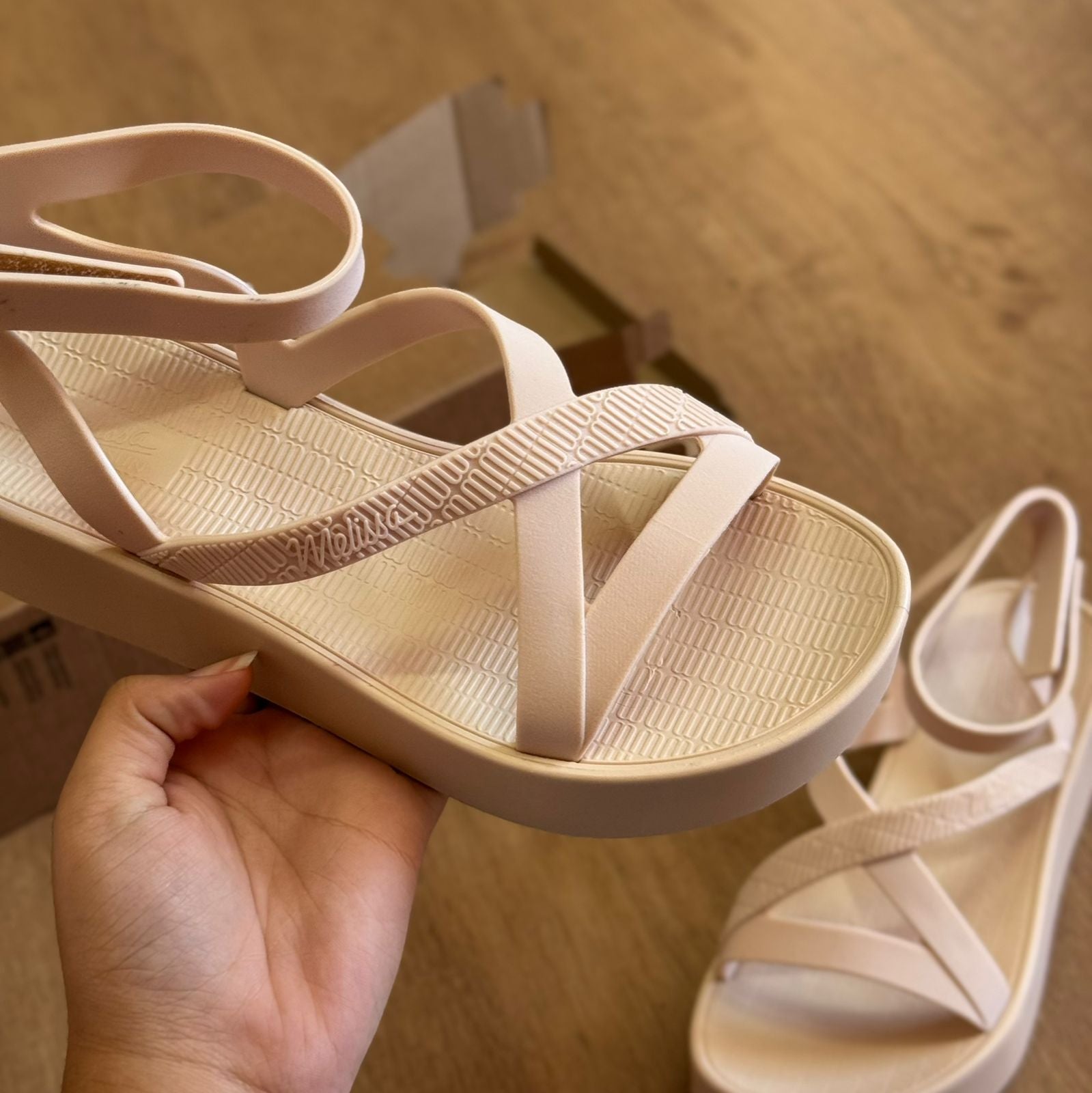 Sandália Melissa Sun Barra Platform 36065