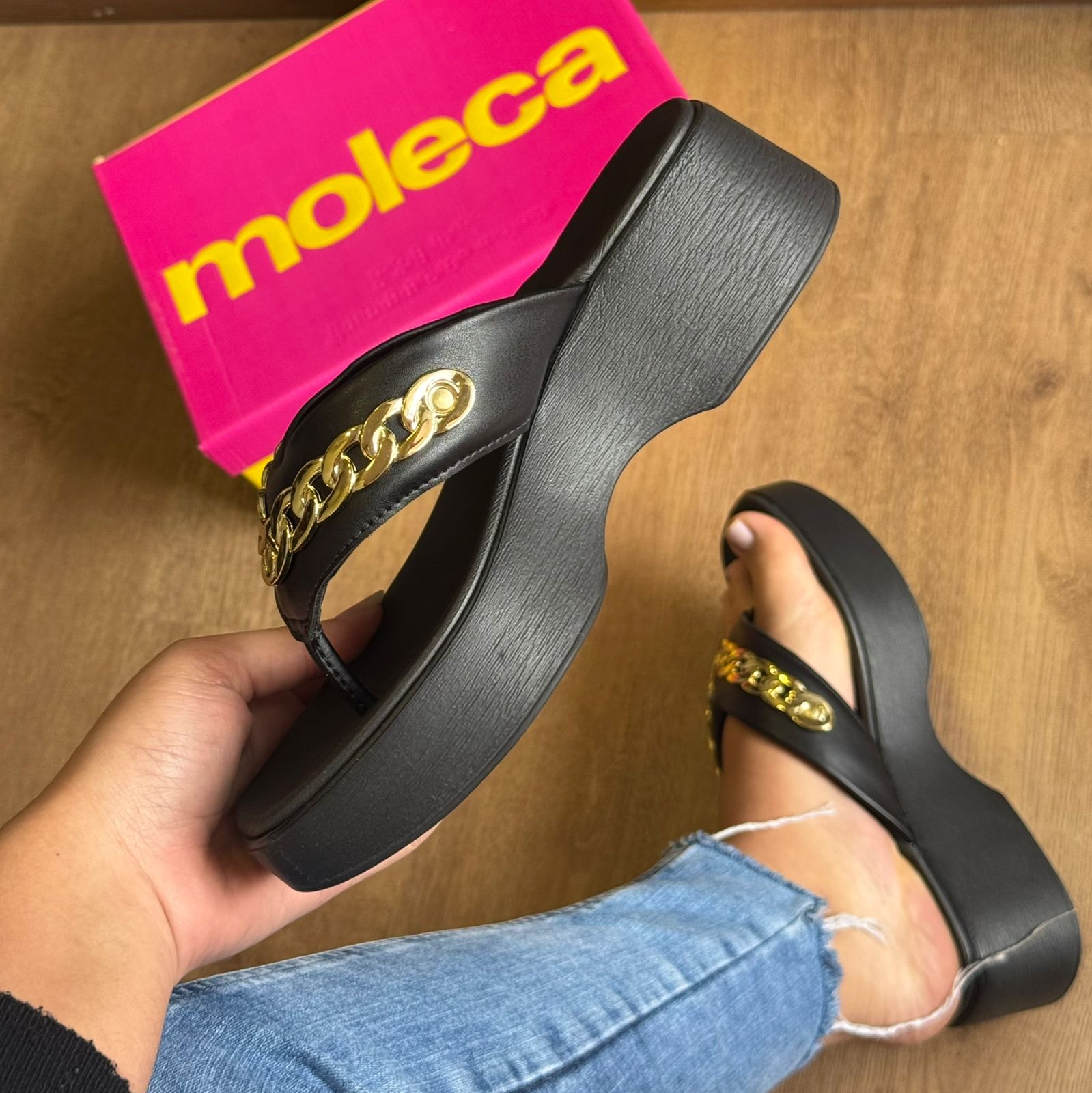 Tamanco Moleca Pedrarias Douradas 5503.117