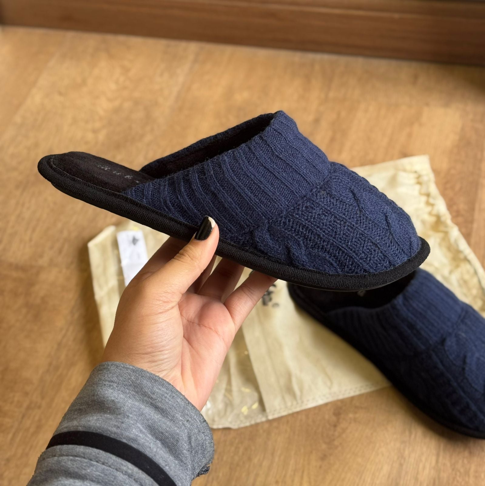 Pantufa Rubra Tecido