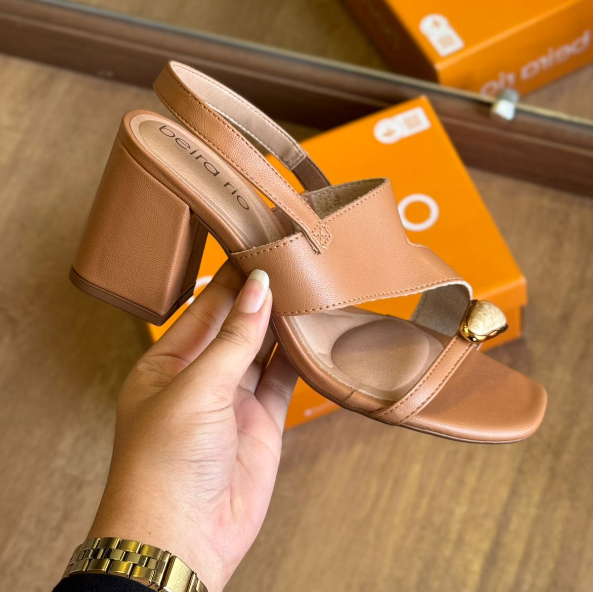 Salto Beira Rio Marfim Polido 8436.243