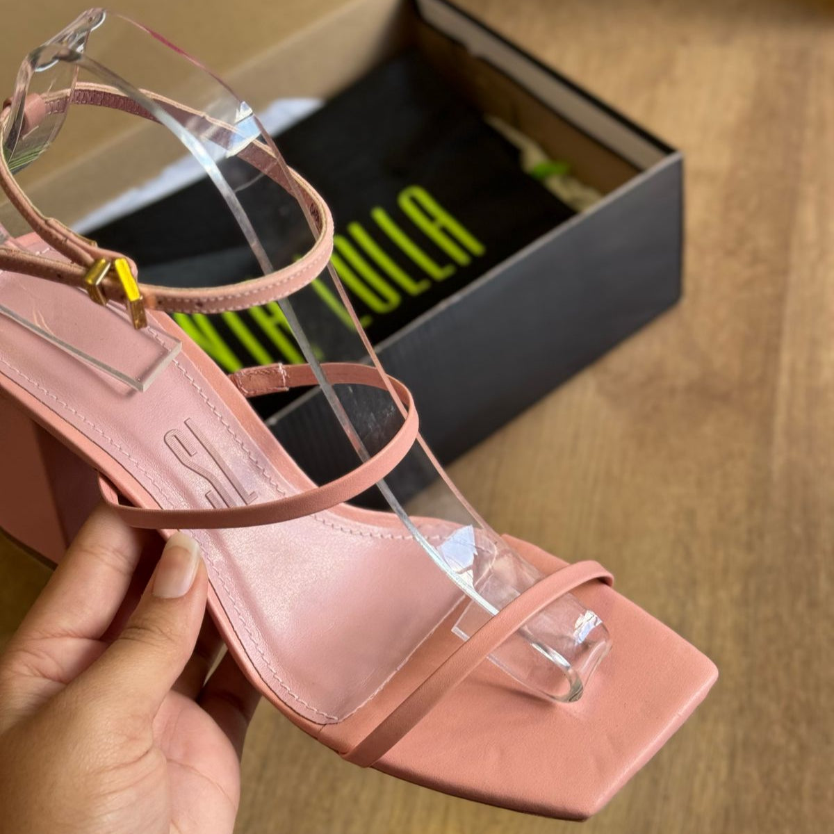 Sandália Santa Lolla Couro Confort Salto Bloco 046A.2BCD.033B