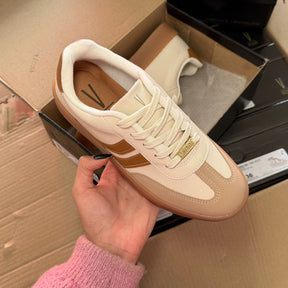 Tênis Vizzano Detalhes Laterais 1444.100