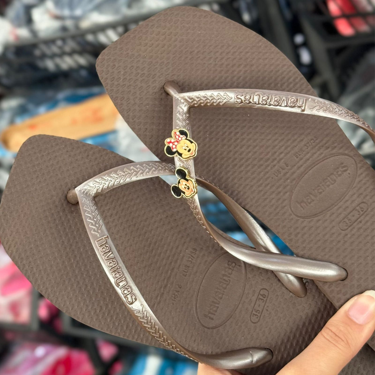 Havaianas Square + Pin Mickey e Minnie