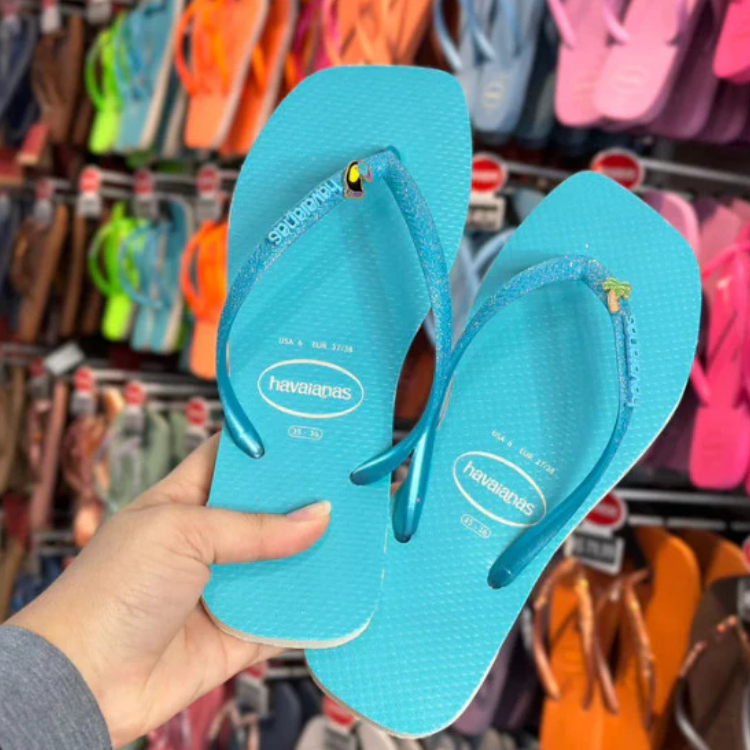 Havaianas Slim Square Glitter Neon + Pin Tucano e Coqueiro